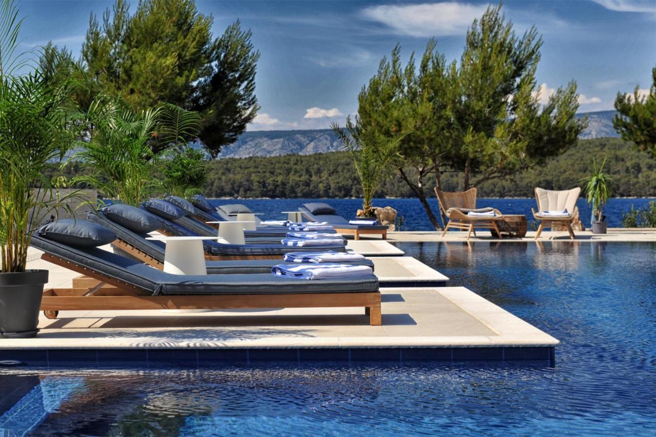 Hotel Antica-Seafront Hotel With Comfortable Rooms And Pool Stari Grad  Dış mekan fotoğraf